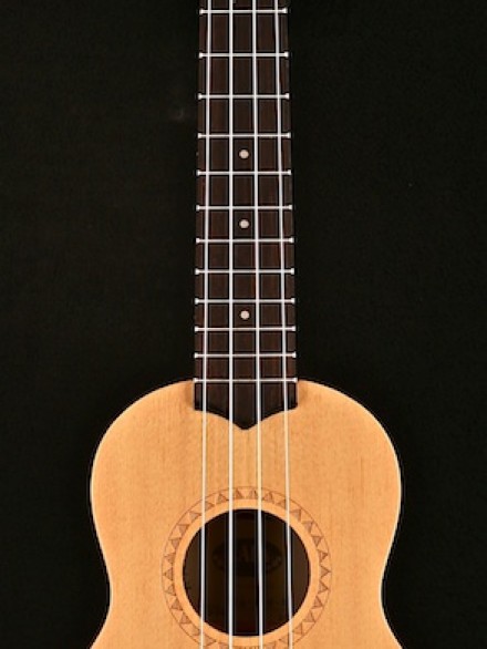 SATIN SOPRANO UKE W/SOLID SPR TOP