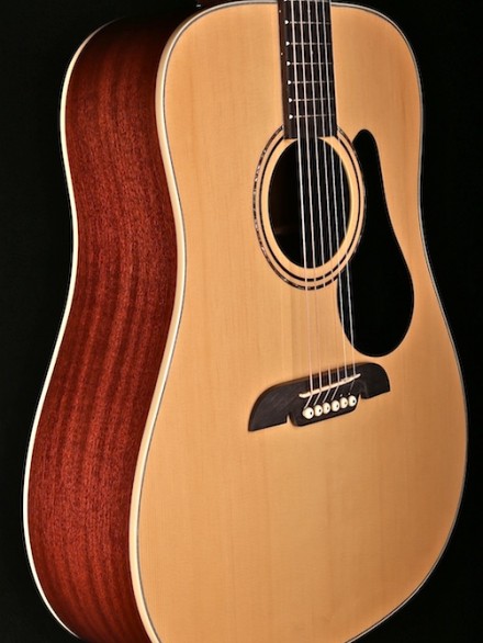 Regent Series Dreadnought with Mahogany and Spruce