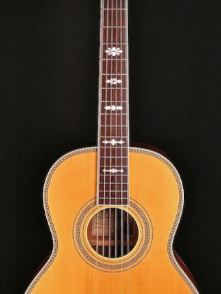 '30s Era 12-Fret Deluxe with Cherry and Spruce